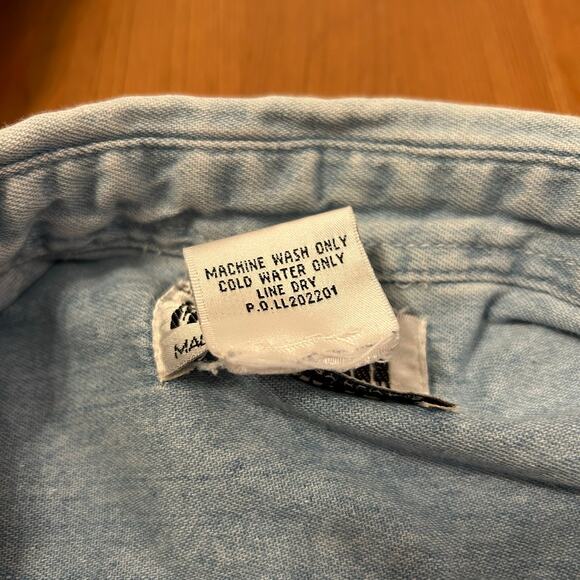 Vtg Embroidered Lightwash Blue Denim Button Up Shirt Sz Small Gardening Cottage - Picture 4 of 5